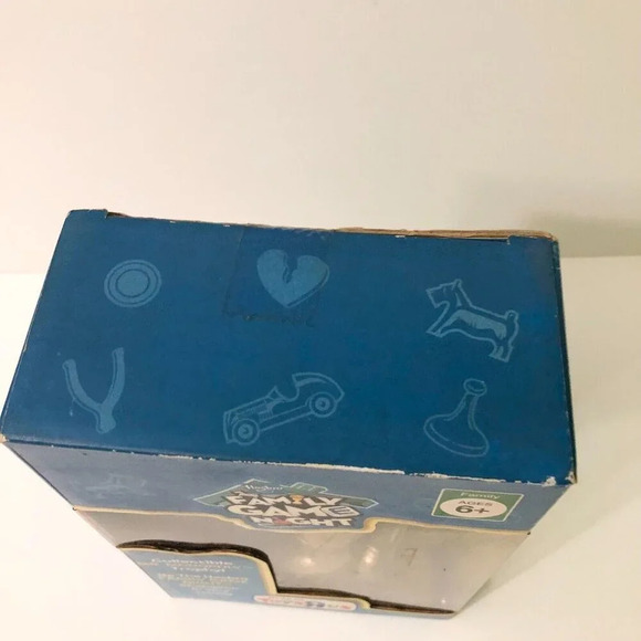 Family Game Night Toys R Us Exclusive Mr Monopoly Trophy Gold Damaged Box - Picture 6 of 16